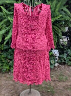 Alfani lace dress in a vibrant pink color Sz L